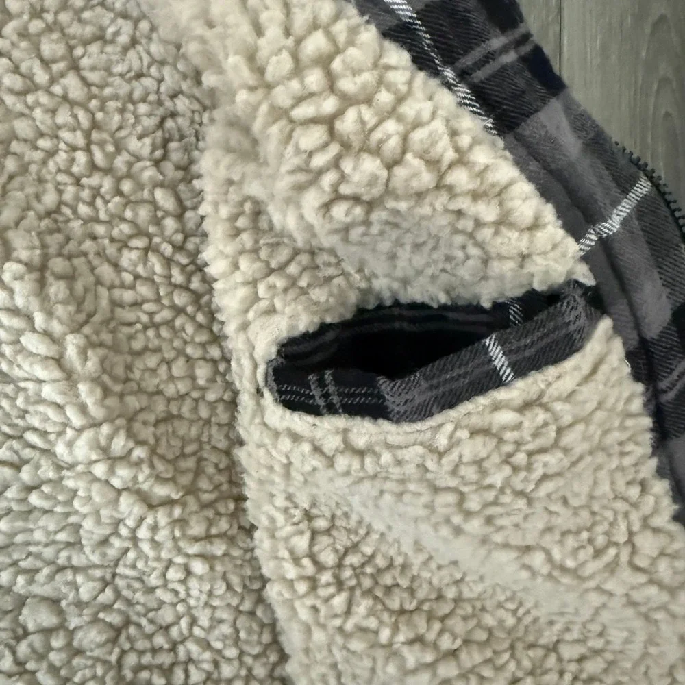 Northwest Territory Mens Grey Plaid Sherpa Lined Hooded Flannel Lumberjack Coat